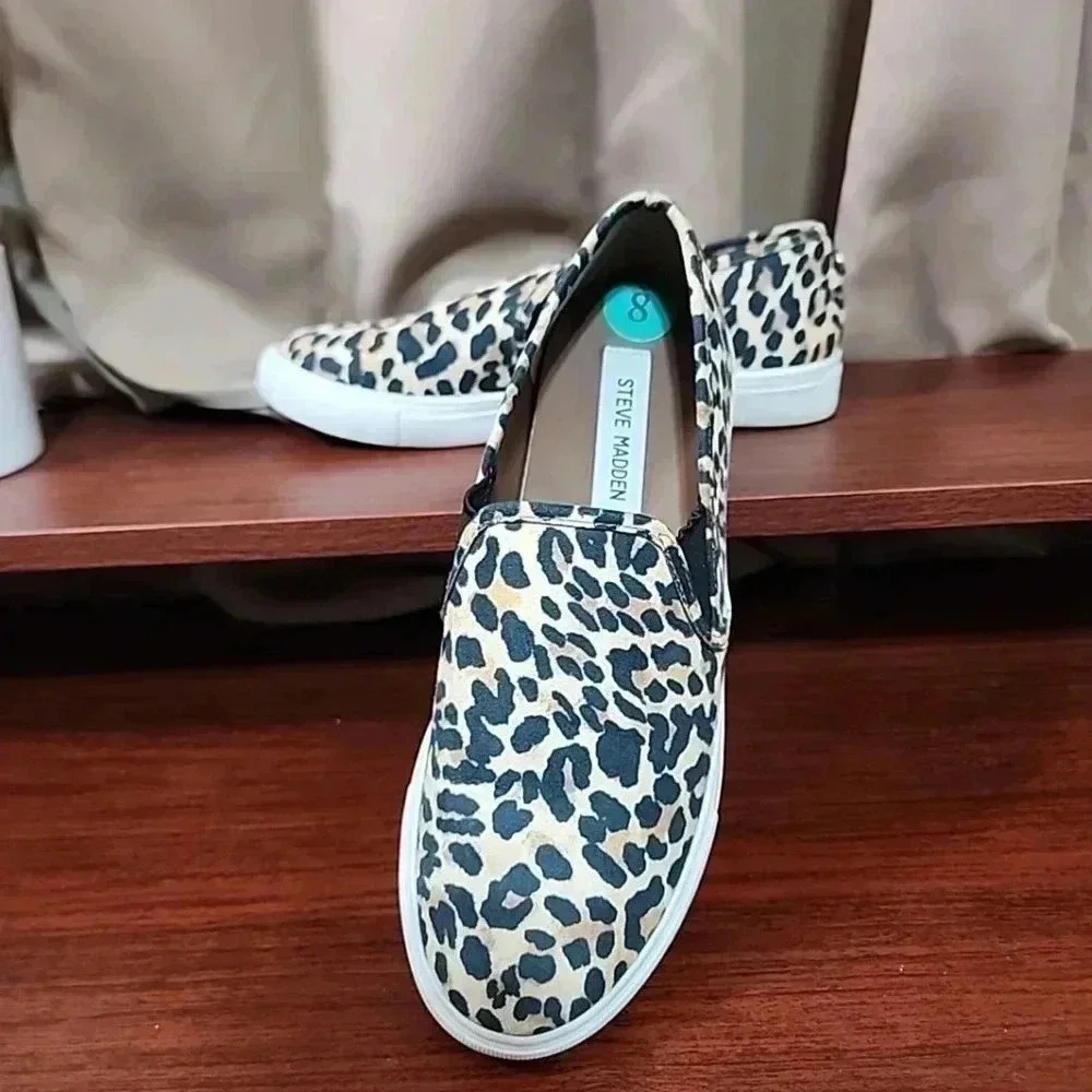 Steve Madden Cheetah Print Slip on sneakers. Size 8 - Picture 11 of 12
